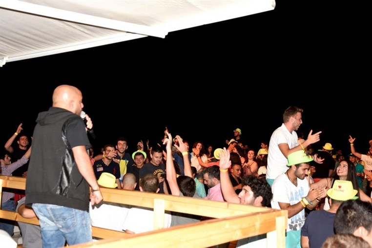 Seas the night party